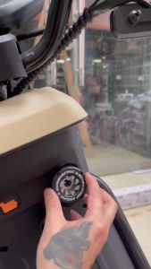 ฝาครอบปูมาสตาร์ทรอนซ์ ปูมาสตาร์ท ปูมาวิทยุ อุปกรณ์ตกแต่งภายในรถยนต์ ฝาครอบปูมา Start: แบบบิดเกลียว ฝาปิดปูมาสตาร์ทเครื่องยนต์ (0155)