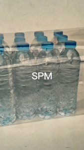 ฟิล์ม PVC หุ้มแพ็ค แพ็คโหลขวดน้ำดื่ม 12 ขวด | หุ้มแน่น รีดร้อน | รับผลิต OEM พิมพ์โลโก้ | สำหรับขวดน้ำ 350ml / 600ml / 1500ml