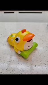 Đồ chơi em bé tập bò vặn cót cực đáng yêu cho bé gà vặn cótchất liệu nhựa ABS nguyên sinh an toàn