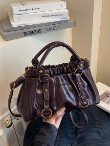 Cloud Shape Womens Crossbody Bag Single Shoulder Handbag Versatile High-End Feel Magnetic Buckle Soft PU Leather Handbag