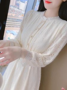 ชุดเดรสยาวลูกไม้หวานสำหรับผู้หญิง เอวยาง แขนยาว คอตั้ง สไตล์ฤดูใบไม้ร่วงและฤดูหนาว ชุดกระโปรงยาวทรงเอ