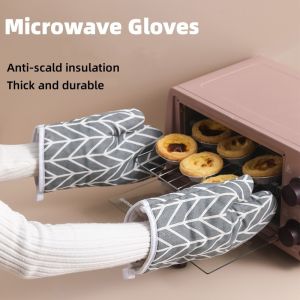Kitchen Microwave Oven Gloves Household Thickened Heat Insulation Baking BBQ Gloves Thickened Anti-Scalding 