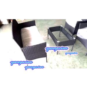 4ชิ้น ลานหวายกลาง การสนทนาเก้าอี้หวาย สวนหลังบ้านระเบียง เครื่องประดับน้ำพร้อมเบาะนุ่มและโต๊ะกระจกสีน