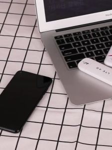 4G LTE Modem150Mbps อะแดปเตอร์เครือข่ายไร้สายแบบพกพา WiFi ฮอตสปอตเราเตอร์โมเด็มสติ๊กรองรับ WC