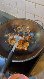 (เพิ่มปริมาณ30กรัม) ซอสผัดกะเพรา 530กรัม ตราแม่ไม้ สูตรพริกแห้งคั่ว ไร้น้ำมัน ซอสเข้มข้น ขนาดครัวเรือน