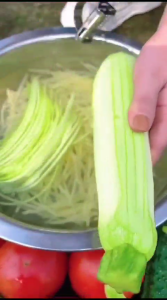 Peeler 2in1 Pisau Pemotong & Pengupas Sayur Buah