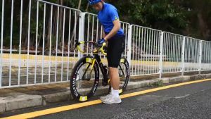 ZTTO Mini Electric Air Pump Portable 2400mAh 150psi Tire Inflator Presta Schrader Valve Car Bike Motorcycle Pump With LCD Type-C