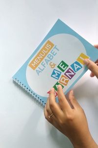 Buku Aktivitas Menulis & Mewarnai: Pilihan Terbaik untuk Anak