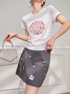 PlumJan | Áo Thun Mùa Hè Nhẹ Trẻ Trung Thiết Kế Ngọc Trai