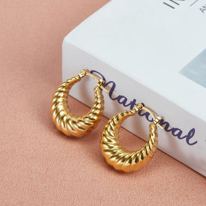 Stainless Steel Threaded Hollow Earrings with 18K Gold Crescent Moon Shape for Women