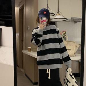 Retro Striped Sweatshirt Womens Thin Loose Long Sleeve round Neck Overhead Top Trendy Autumn Wear Comfortable Princess Sleeve