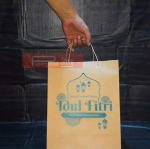Paper Bag Lebaran Medium 2 Sisi 33 x 26 x 12 cm