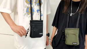 Comelnya Nylon Sling Bag with Free Accessories Small Compact Simple Beg Silang Nylon dengan Aksesori Ringkas Padat