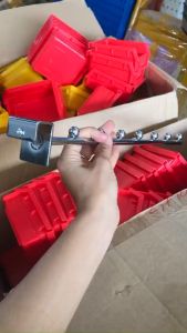 Móc treo quần áo thẳng dạng bi cài thanh hộp D16