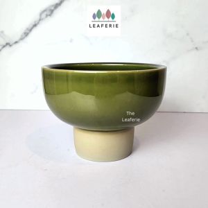 The Leaferie Olive Flowerpot . flowerpots . flower pot . plant pots . planter . planters . Ceramic