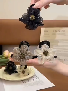 Elegant Net Diamond Flower Hair Claw for Women Shark Tail Half Updo Hair Clip Stylish Hair Accessories Korean Style Hairpin