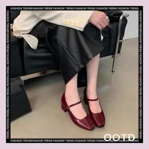 มาแล้วจ้ามาแล้ว รองเท้าคัทชูแฟชั่นงานเสริมส้น รุ่นนี้ปังมากจ้า สายแต่งตัวต้องมี การันตีความแซ่บบบ ใครชอบกดสั่งในตะกร้าจ้า