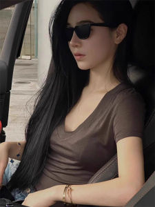 Slim Fit V-Neck Short Sleeve T-Shirt Womens Fashionable Summer New Style Lightweight Breathable Sweat Absorbent Solid Color Top