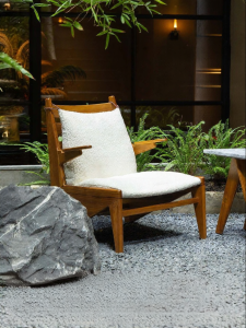 PURPLE LEAF | Purple Leaf Solid Wood Mid Century Chair