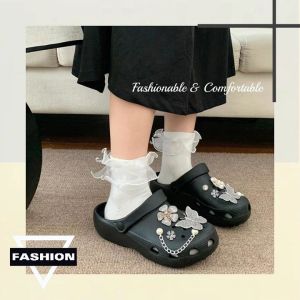 Zishop ใหม่ รองเท้าแตะแฟชั่น ทรงหัวโตสุดฮิต ใส่ได้ทั้งผู้หญิงผู้ชาย มีไซซ์ให้เลือกครบ ยางแบบนิ่มและเบา มีตัวติดลายเวอร์ๆให้ด้วยคุ้มมากเลยอันนี้