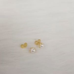 Khuyên Tai Nữ Nụ Xinh Xắn Phong Cách Nhẹ Nhàng Điệu Đà Cho Các Nàng