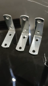 Ke Góc Vuông Sắt Mini (5x5x1.5 cm) - Cố Định Góc (Dày 2mm) - Cố Định Hộp Khung Ảnh Nhỏ Gọn. (25g)