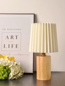 New Ins Style Wooden Base Table Lamp Bedroom Atmosphere Lamp Retro Plug-In Creative round Column Stand Lamp Modern Simple Control