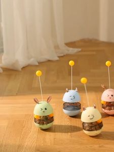 Đồ chơi lật đật rơi hạt luyện ăn chậm trí thông minh cho chó mèo thú cưng - Đen Ta pet shop