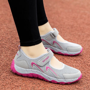 Womens Summer Mom Sandals Comfortable Soft Bottom Flat Shoes Anti-Slip Beijing Style Cloth Shoes Square Mouth Casual Loafers