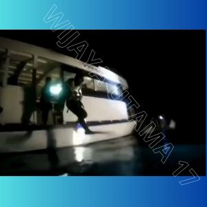 YUPARD Senter Selam LED Tahan Air / Senter Diving Selam Tahan Lama Super Terang Waterproof 1200 G300