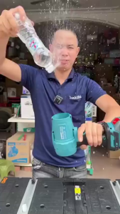 Máy Thổi Phản Lực Siêu Mạnh Thổi Bụi Lá Rác Động Cơ Lõi Đồng Sử Dụng Chân Pin Phổ Thông 5 Cell