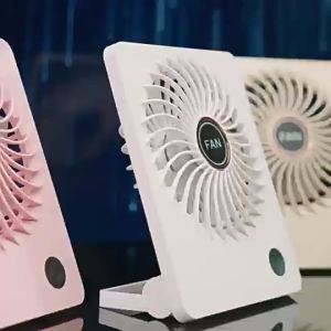 USB电风扇：便携迷你学生宿舍静音手持充电宝桌面小台扇  USB Fan: Portable Mini Student Dormitory Silent Handheld Power Bank Desktop Table Fan