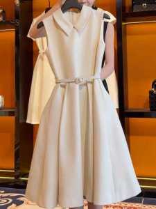 Summer 2026 Elegant Lady Style Tea Break French Design Waist-Cinching Sleeveless Dress Womens Fashion High Waist A-line Midi Dress