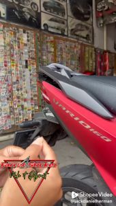 Emblem akrilik vario 160 stiker akrilik vario 160