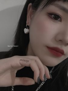 Bolo Love Heart Earrings Female Elegant Frosty Style Stud Earrings Minimalist Heart-Shaped Eardrops Ins Hip Hop Ear Ring Street Earrings