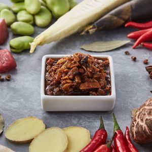 Spicy Beef Stew Spike Three Ladies Hot Pot Roasted Garlic Dried Green Pepper Sichuan Peppercorns Zunyi Crisp Oil Chicken Soup