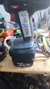 Đế chuyển pin cho máy Bosch 18v (Không bao gồm máy và pin)