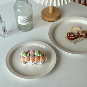 Korean Style Wide Edge Ceramic Plate Restaurant Steak Pasta Simple Dessert Fruit Plate Home Use Dining Utensils round Shape