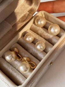 Charming S925 Silver Needle Pearl Rose Dry Flower Earrings Womens Fashion Jewelry No Piercing Clip on Earrings Elegant Gentle