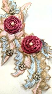 Hoa thêu nổi trang trí may lên áo