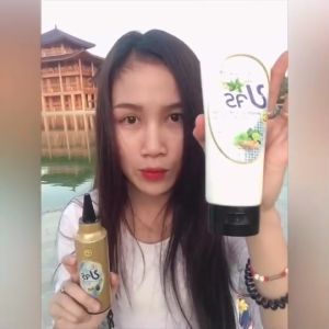 แชมพูหยุดผมร่วง ผมดกไวสมุนไพรแท้ 1 หลอดส่งฟรี