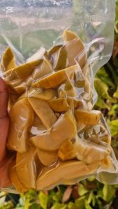 มะม่วงดองเกลือ 1000 กรัม หรือ 1 กิโลกรัม พร้อมพริกเกลือ