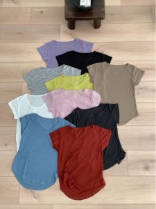 เสื้อยืดแขนสั้นคอวีทรงหลวมสำหรับผู้หญิง เสื้อยืดแขนสั้นทรงเข้ารูปฤดูร้อน แขนสั้น ทรงเข้ารูป วัสดุอื่นๆ 100% ลำลอง