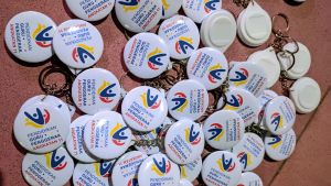 (Isi 30 Pcs) Gantungan Kunci Pin Custom ukuran 44mm cocok untuk souvenir merchandise dll