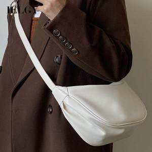 IELGY womens meaaenger bag large-capacity casual simple soft leather fashion all-match commuter bag