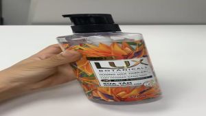 Sữa tắm Lux hương hoa thiên điểu chai 570g