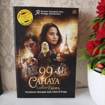 ORIGINAL NOVEL INDONESIA BEST-SELLER - 99 CAHAYA DI LANGIT EROPA Perjalanan Menapak Jejak Islam di Eropa By Hanum
