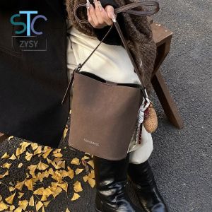Retro Fashion Ins Niche Underarm Bag 2025 New Korean Bucket Bag Versatile Shoulder Messenger Bag