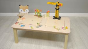 Tender Leaf Toys เฟอร์นิเจอร์เด็ก เฟอร์นิเจอร์ไม้ โต๊ะหรรษา Play Table