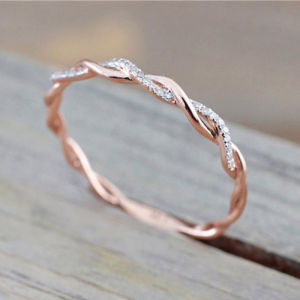 Huitan Classic Women Twist Rings with Dazzling Cubic Zirconia Stone 3Metal Colors Temperament Elegant Female Finger Ring Jewelry